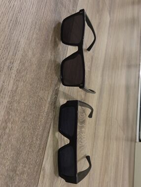 Men's Black Rectangular Sunglasses - Classic Matte Frame